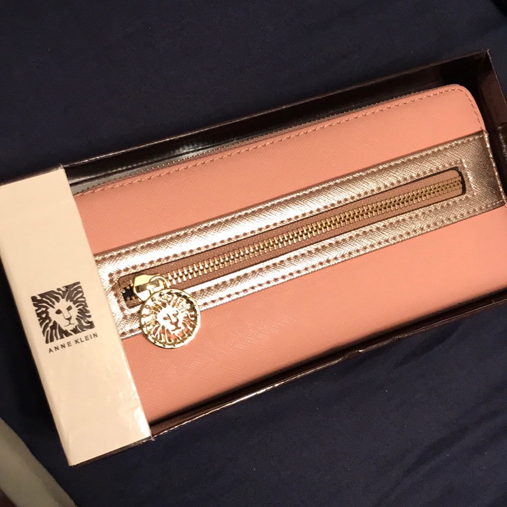 ANNE KLEIN WALLET